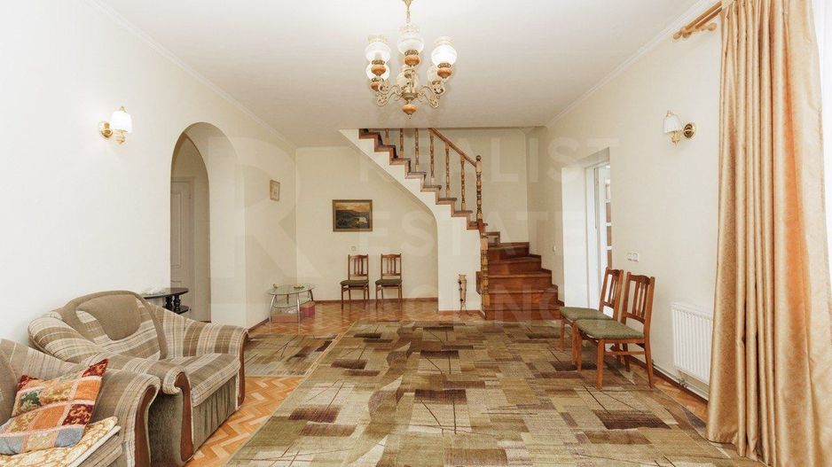 Vânzare, casă 3 nivele , str. Sihastrului, Codru - Poză 5