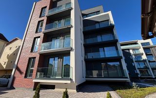 Apartament PREMIUM 3 camere cu GARAJ si boxa - zona Centrala - Poză 16