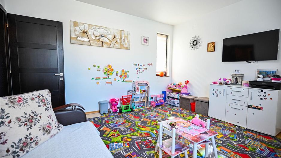 Somptuozitate in stil modern, 2 garaje, 3 terase, totul pe 1.000 mp teren - Poză 23