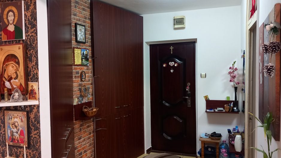 Ag BRASADAS vinde ap 2 cam etaj 8/8 zona IRA. - Poză 5