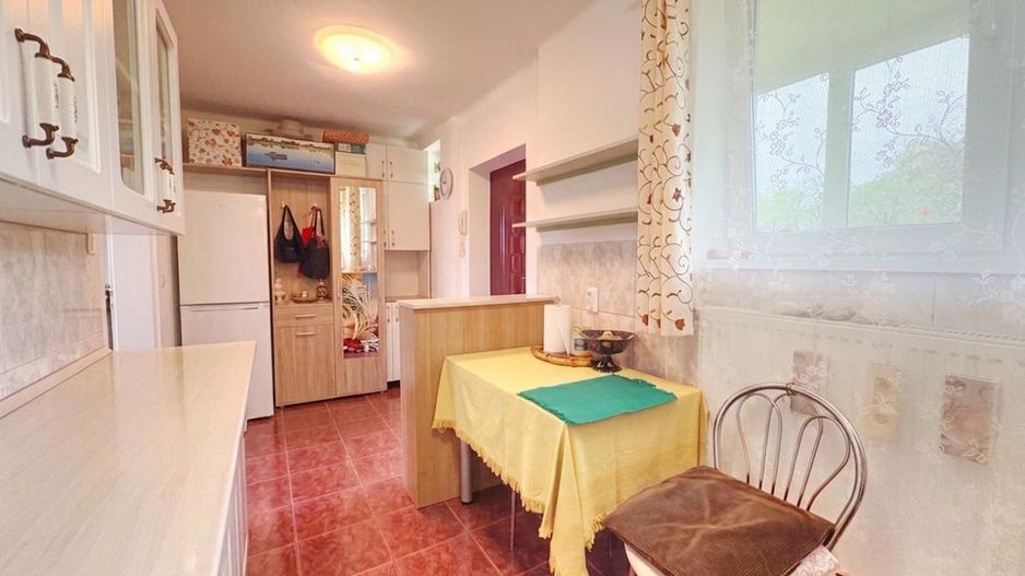 Apartament 2 camere, renovat complet – ideal locuință sau investiție - Poză 5