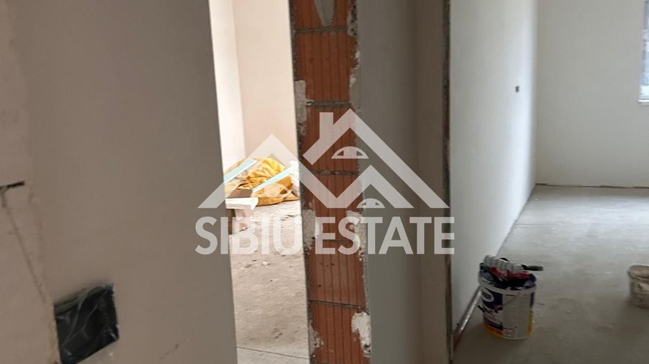 Apartament modern decomandat cu 2 camere si balcon în Șelimbăr - Poză 5