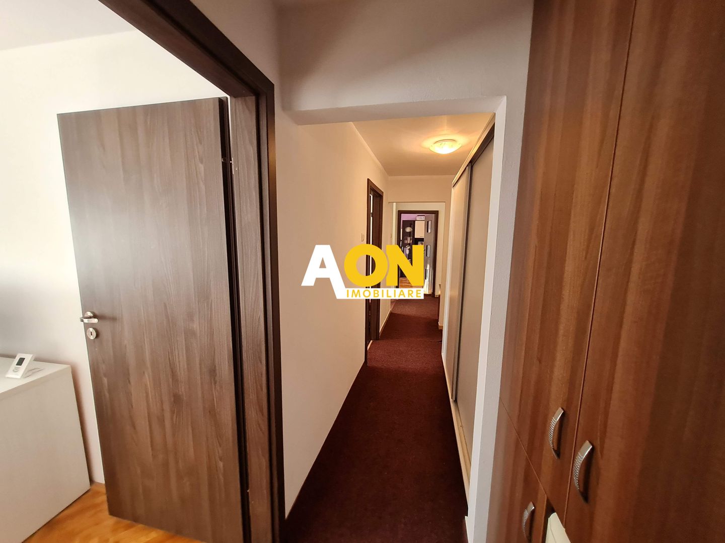 Apartament 3 Camere, Decomandat, 69 mp + balcon, Etaj 4, Zona Cetate - Poză 10