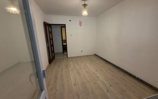 Apartament cu 3 camere decomandat 72 M² cu balcon și pivniță - Poză 7