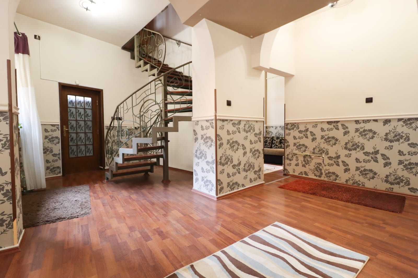 URGENT!, SOLIDA, CONSOLIDATA, BINE COMPARTIMENTATA, CURTE, NEGOCIABIL - Poză 4