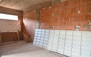 Casa la rosu de vanzare | Iordacheanu - Valea Cucului | Comision 0% - Poză 8