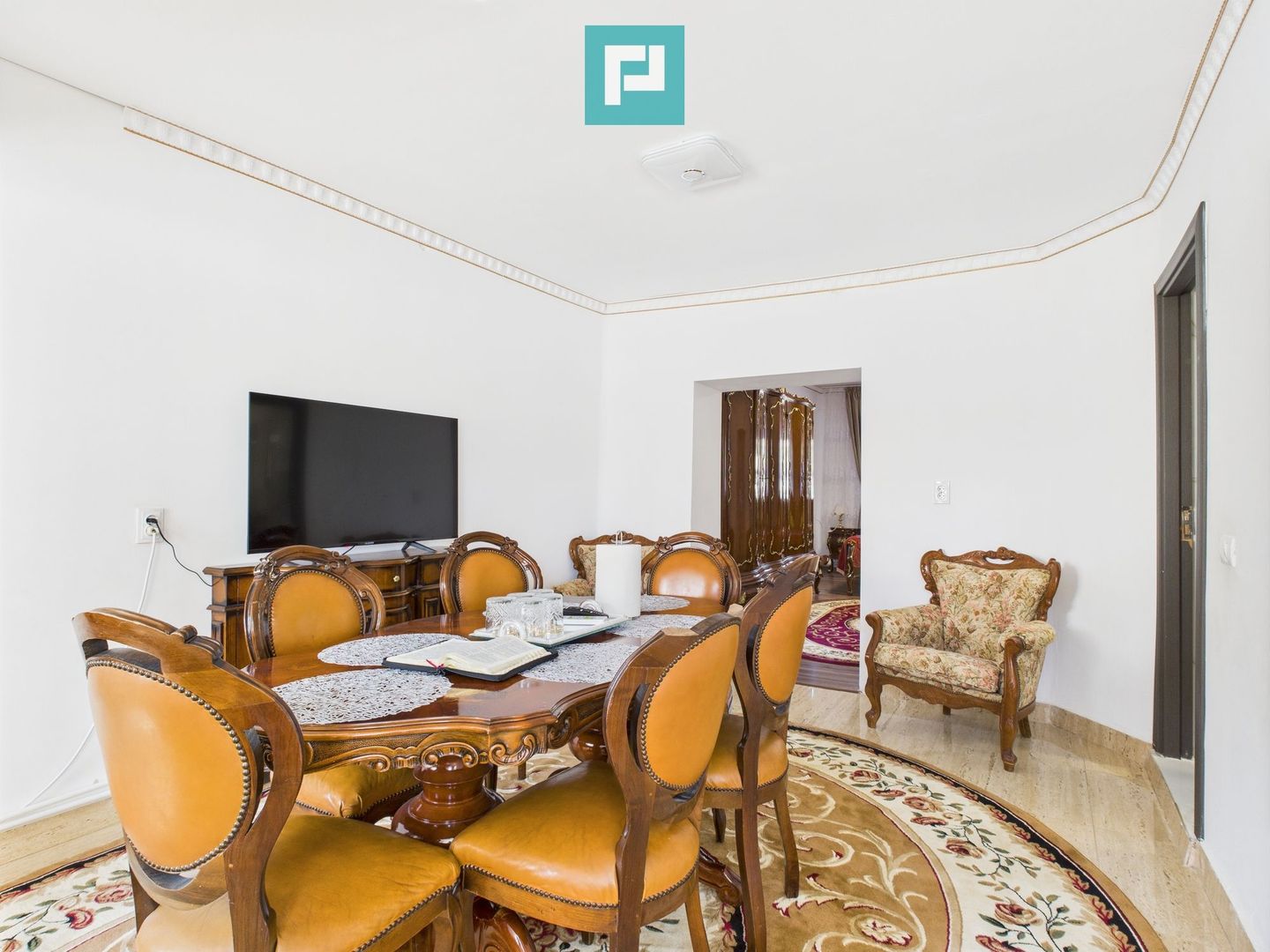 Casă cu 3 camere, anexe  locație Premium în Pecica - Poză 5