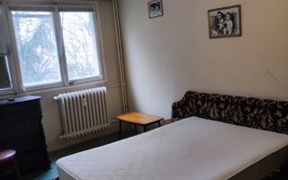 Apartament 4 camere. Zona Covasna. Intre Bld. Obregia si Bld. Brancoveanu. - Poză 2