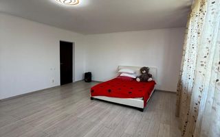 Casă spațioasă de vânzare - Braneşti - Poză 21