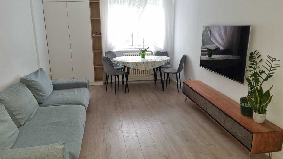 Închiriez Apartament cu 3 camere, prima închiriere, vedere Parc Circului ✨ - Poză 1