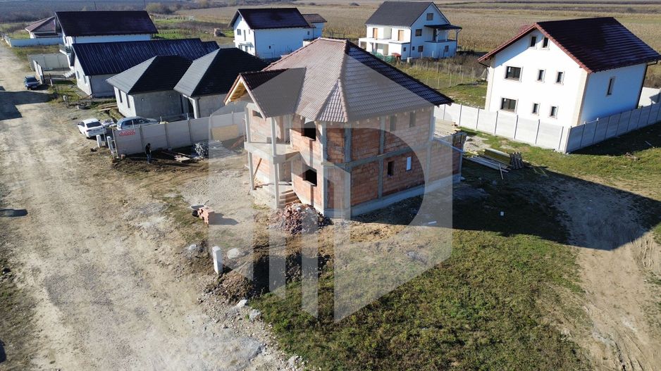 Casa in Cristian | 4 Camere | 647 Teren +137mpu+ Terasa | 0% Comision - Poză 9