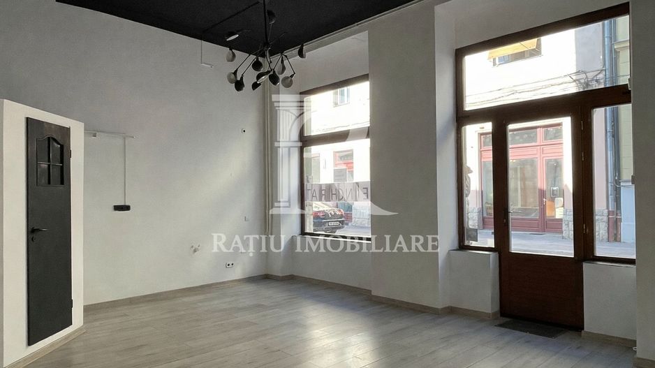 Spațiu comercial de inchiriat | Ultracentral | Zonă pietonală | Oradea - Poză 2