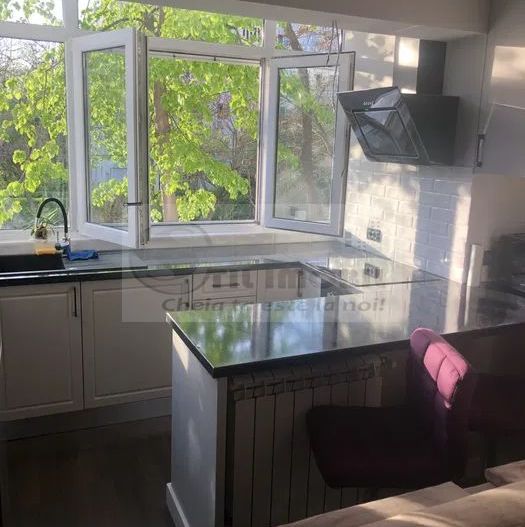 Ap 3 camere, , mobilat/utilat, et.1, Podu Ros- 125.000 € - Poză 2