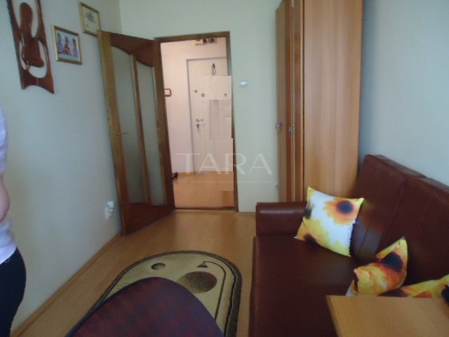Apartament cu 4 camere de vânzare - Poză 9