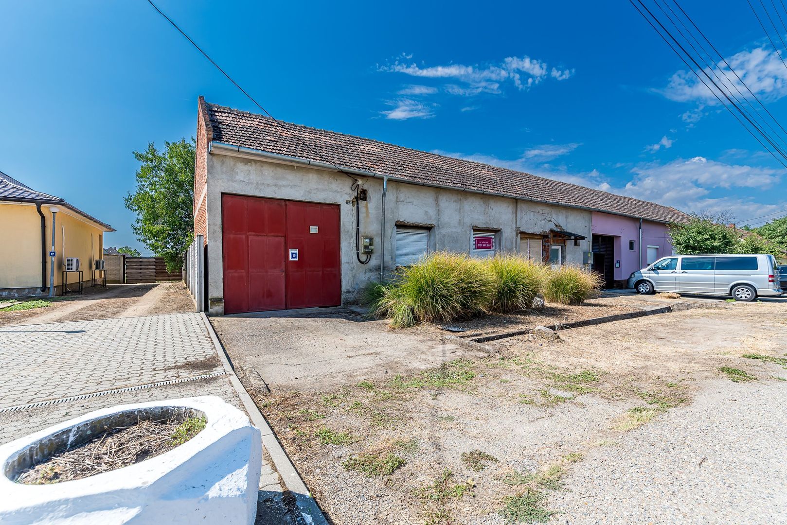 Casă, gospodărie cu teren de 1.345 mp în Galșa-Șiria - Poză 2