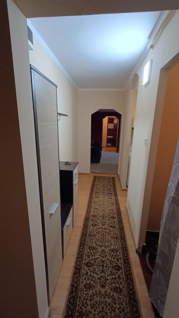 Vând apartament 2 camere Micro 16 , parter !! - Poză 2