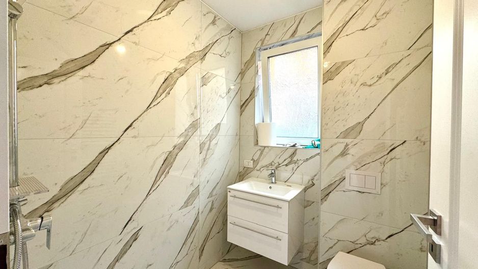 Duplex 4 camere -140.000€ pozitie excelenta |Săcălaz| - Poză 11