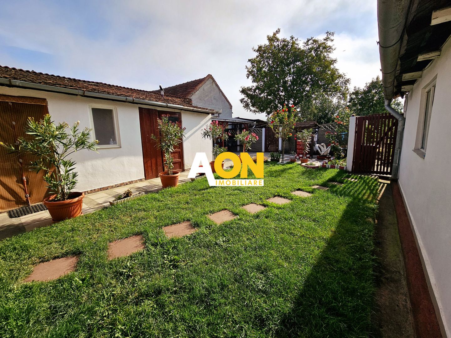 Casa 3 camere, 890 mp teren, mobilata, utilata, Barabant - Poză 6