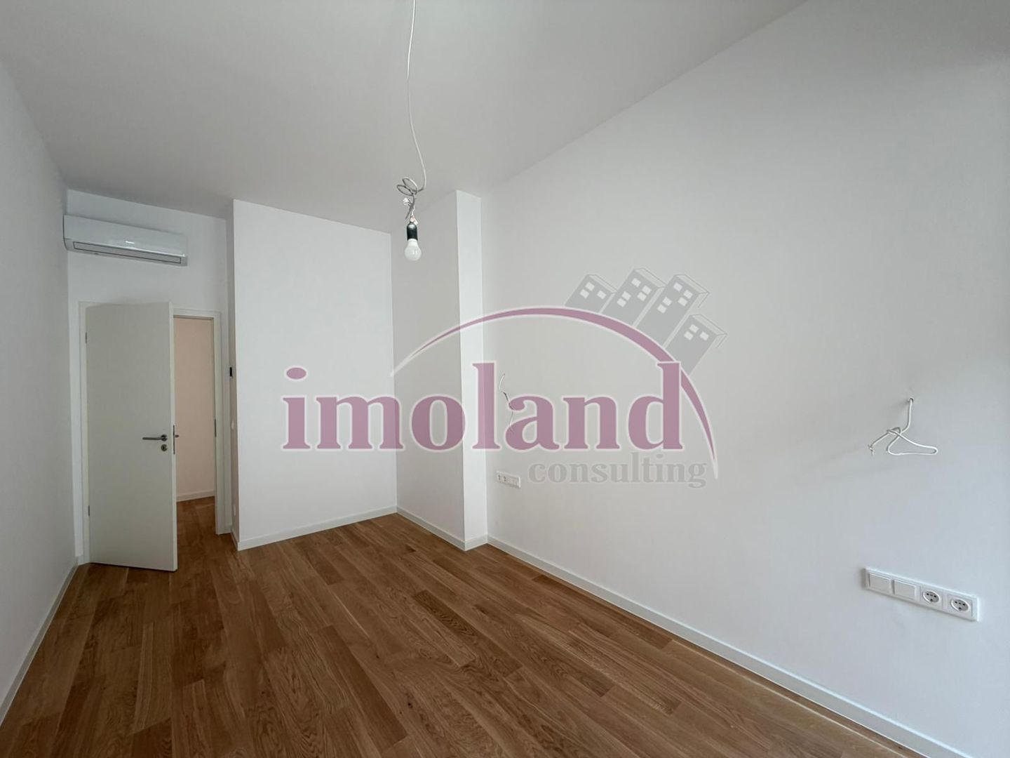 Vanzare - apartament 2 camere - Quartier Azuga-Doamna Ghica - Poză 8
