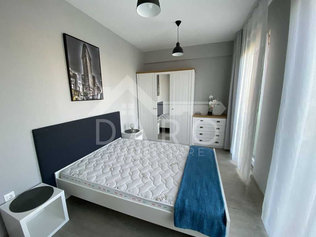 Inchiriez apartament modern 2 dormitoare+living, bloc nou centru - Poză 1