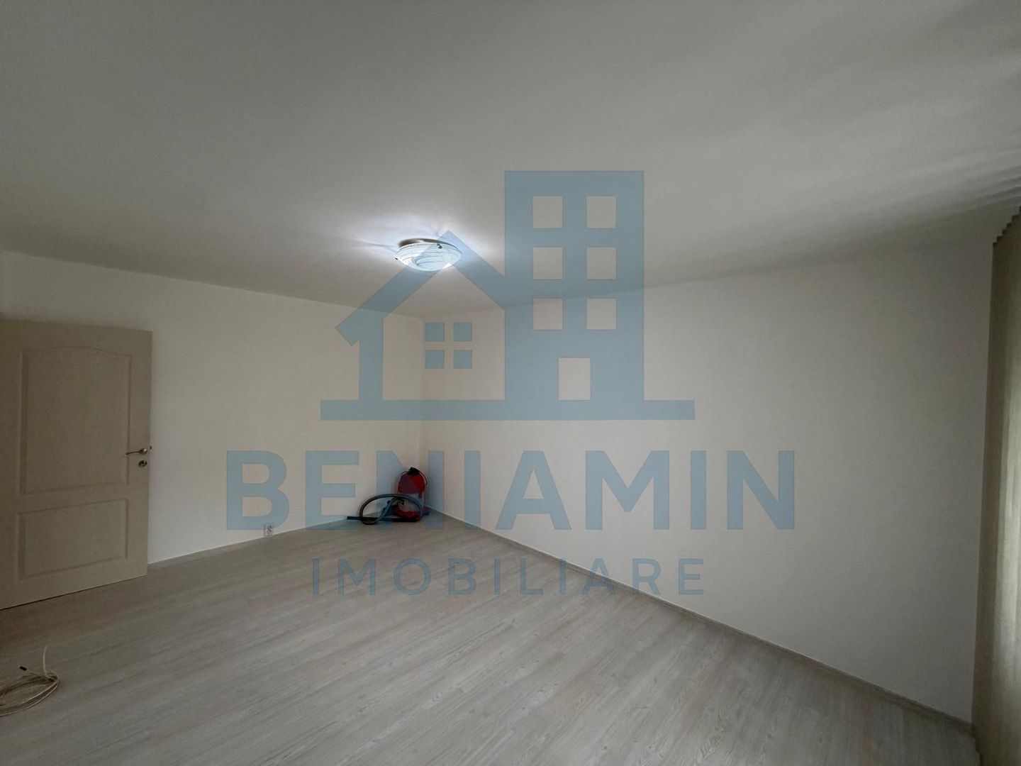2 camere decomandat - etaj 2 - 52mp - teava de gaze - Sarari - Poză 2