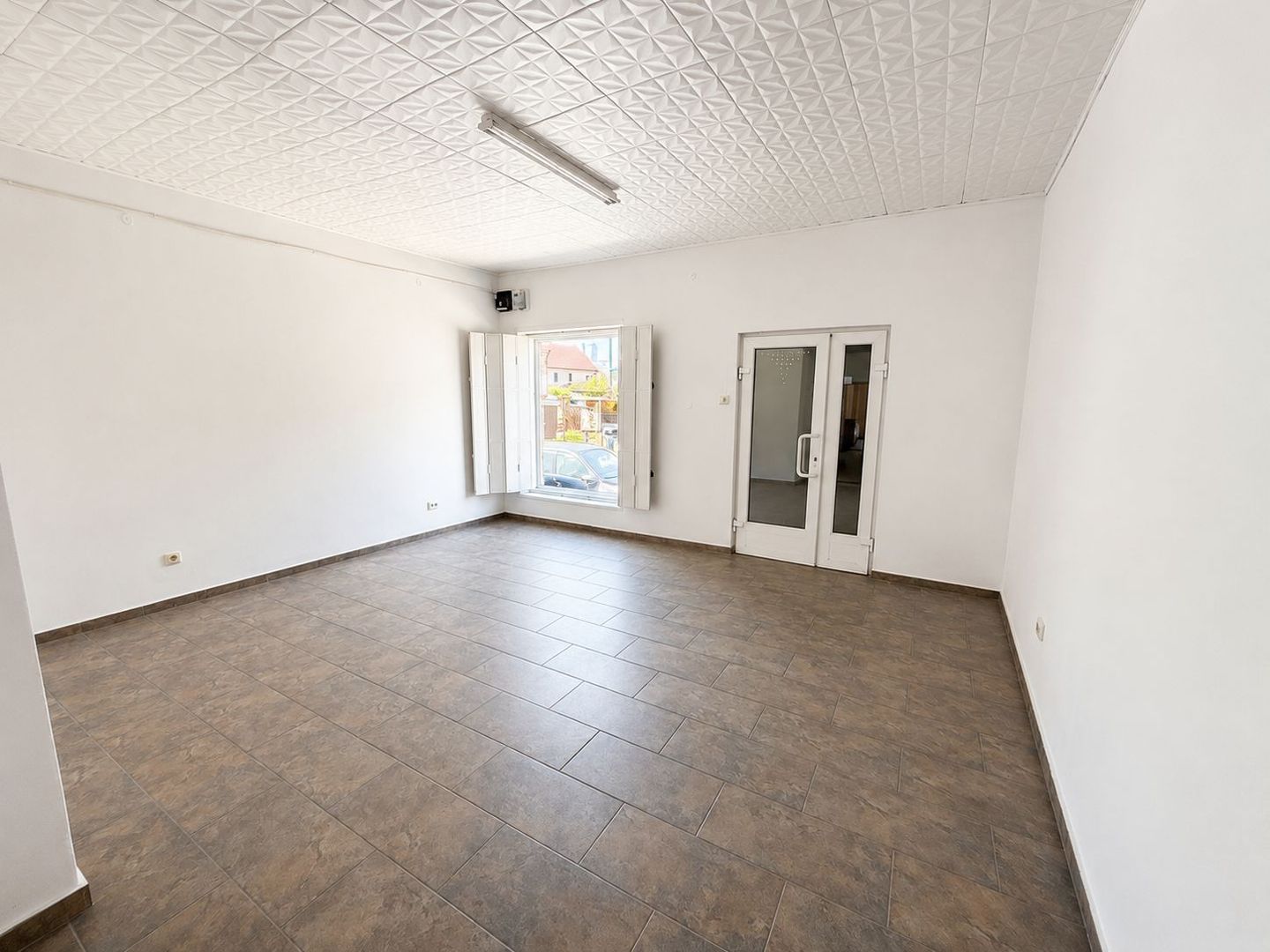 Fabric | Spațiu Comercial | 73 mp utili | Vad Comercial | Stradal | Tramvai - Poză 1