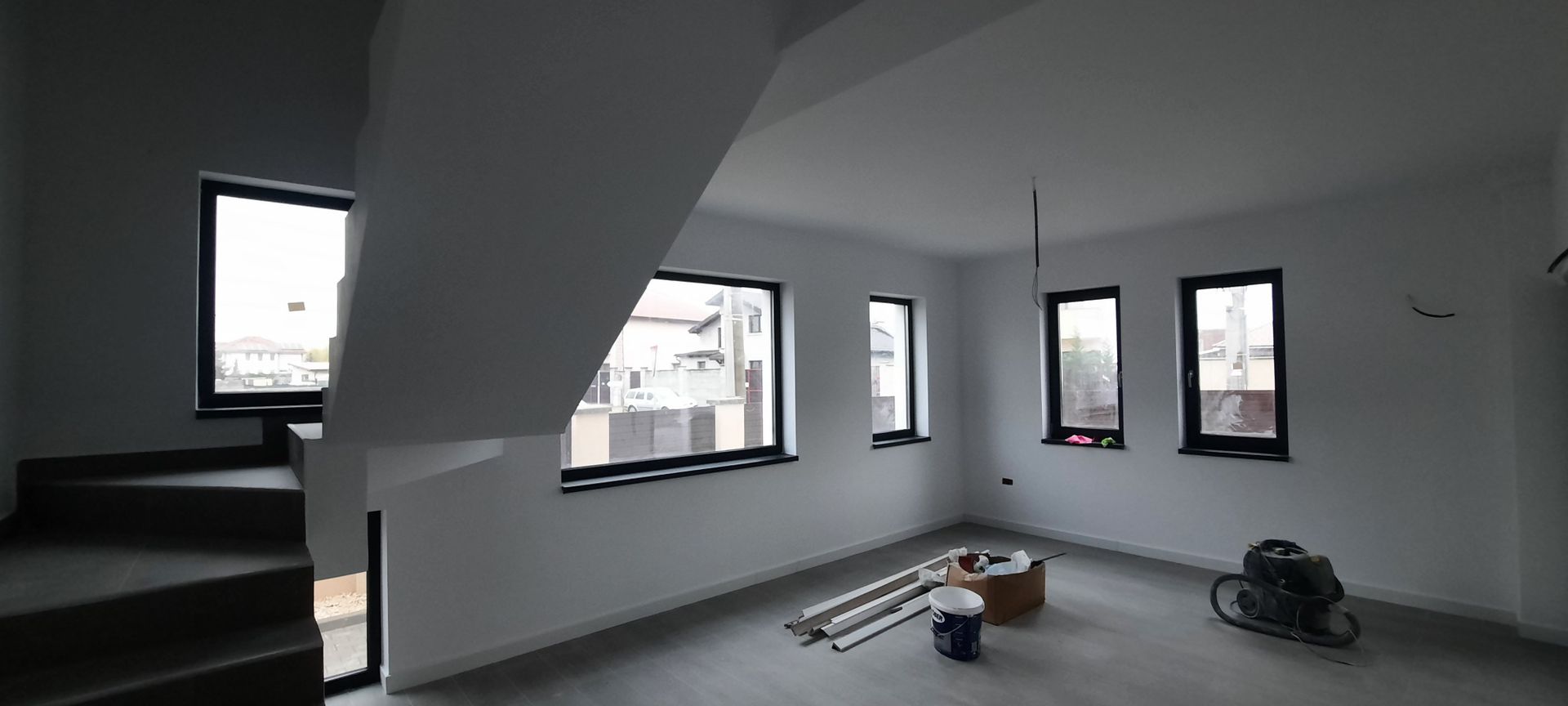 Duplex la cheie despartit prin garaj - Poză 8