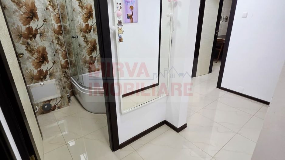 Apartament 3 camere de inchiriat, 9 Mai, 2 bai, beci - Poză 28