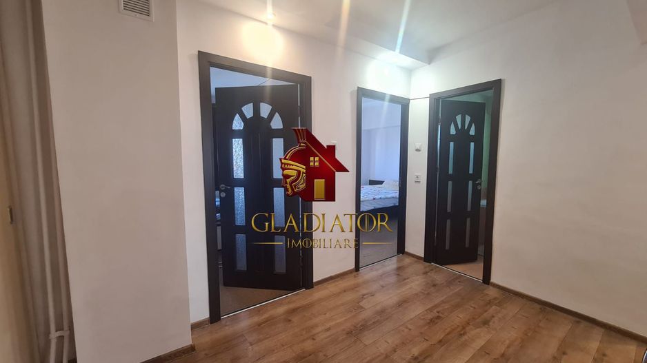 Oportunitate rara la bulevard in Alexandru cel Bun - 3 camere bl. 1989 - Poză 13