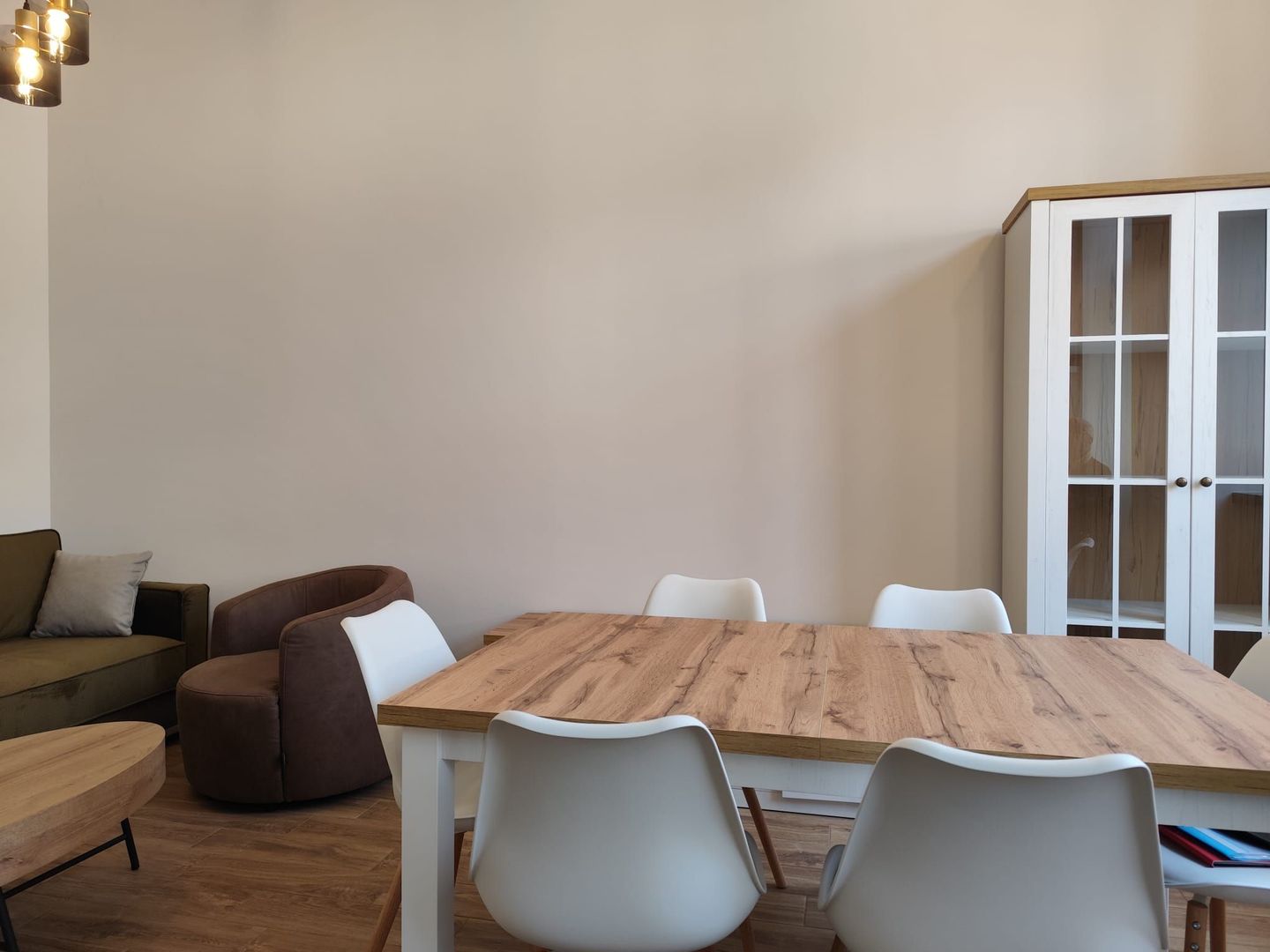 Vanzare | proprietate ultracentrala | studio + ap.2 camere | Oradea - Poză 13