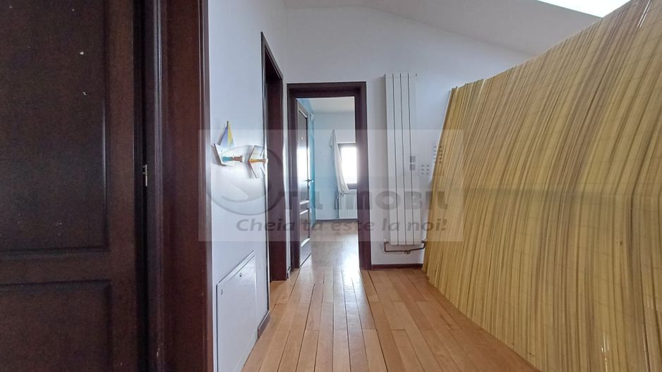 Casă spațioasă 5 camere | Valea Ursului La stradă principală | - Poză 15