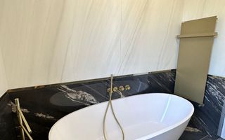 ageuropa.ro vinde apart. 2 cam. mobilat, utilat  LUX la etajul 1. - Poză 4