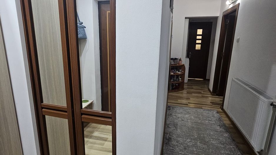 Apartament deosebit 3 camere – lux, complet mobilat, zonă excelentă - Poză 12