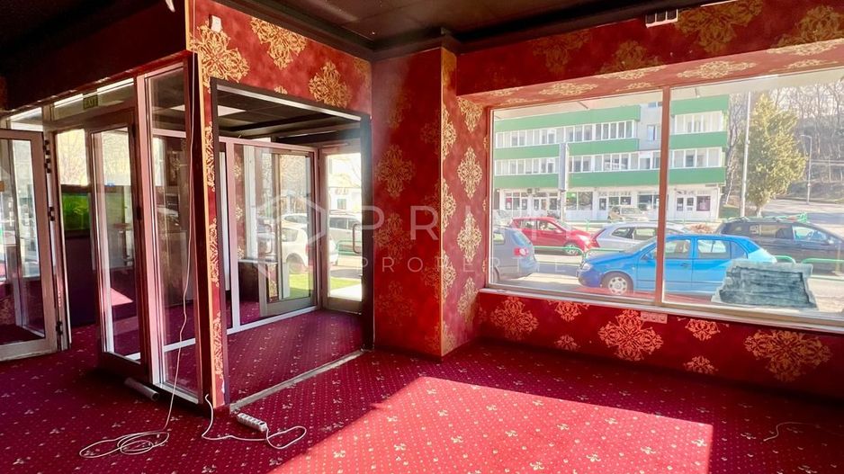 Spatiu comercial 150 mp | Zona 7 Noiembrie | Vad exceptional - Poză 2
