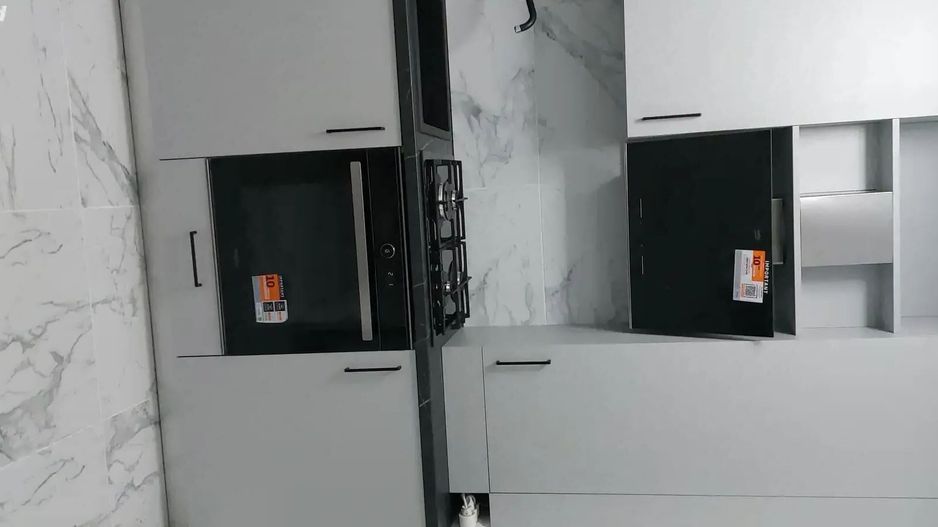 Garsonieră  complet mobilata si utilata, gradina si parcare proprie - Poză 3