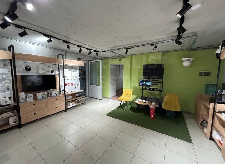 Vânzare, spațiu comercial, 370 mp, str. Mihai Viteazul, Bălți - Poză 10