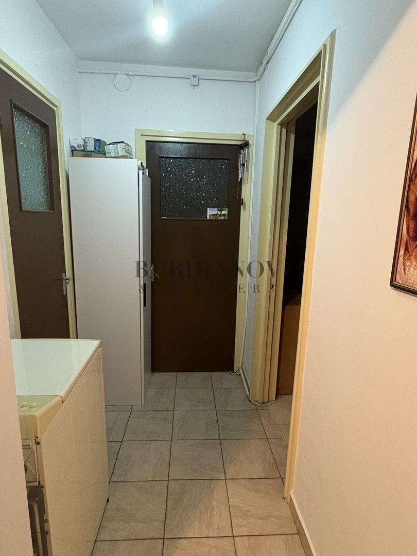 Apartament cu 3 camere de vânzare - 1 Decembrie 1918 - Sector 3 - Poză 11