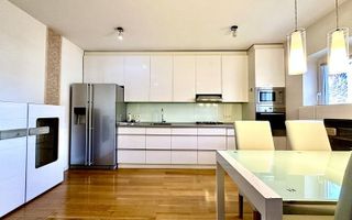 Apartament elegant -curte proprie - garaj - Poză 7