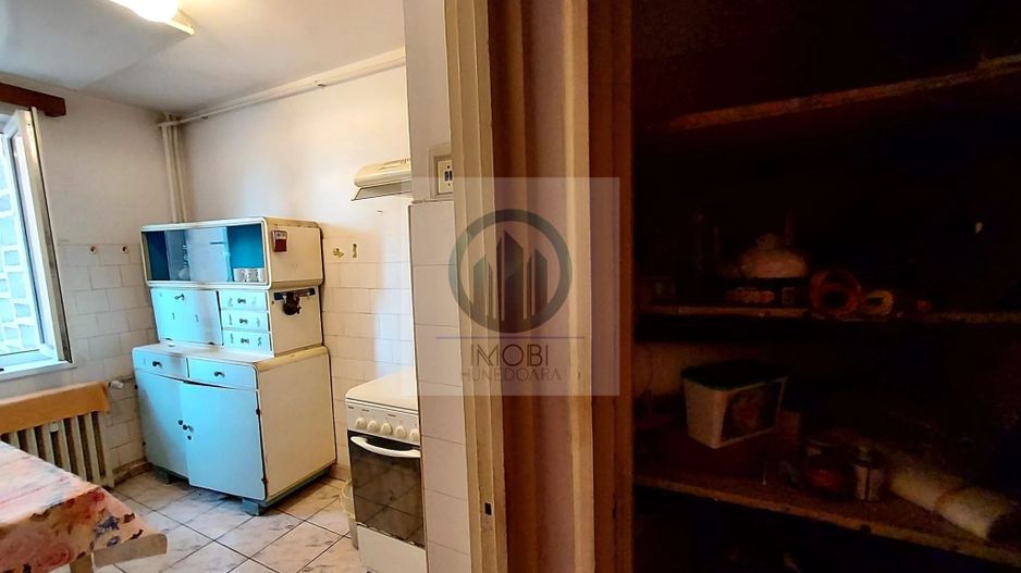 Apartament 3 camere decomandat 80mp Deva – str. Titu Maiorescu, parter - Poză 8