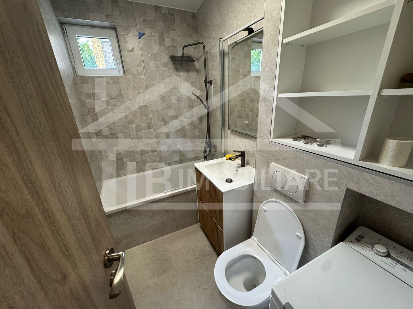 Apartament cu 3 camere, 66mp, Zona Semicentral - Poză 12