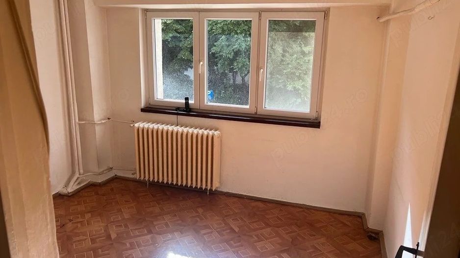 Vanzare Apartament decomandat 2 camere, bloc 1980, 1 min metrou Obor - Poză 2