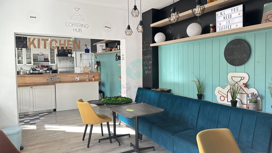 Casa cu o CURTE LIBERA genroasa - Poză 4