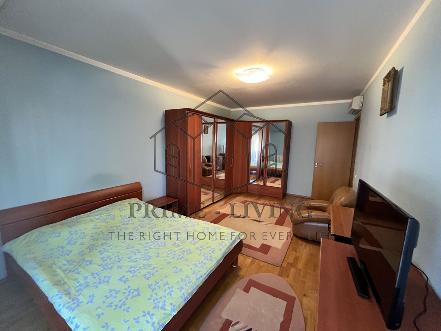 VILA CU 7 CAMERE IN COMPLEX REZIDENTIAL IN IANCU NICOLAE - Poză 18