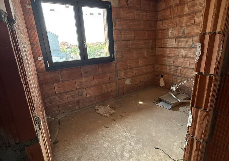 BRASADAS vinde casa cu 3 camere in zona Closca. - Poză 5