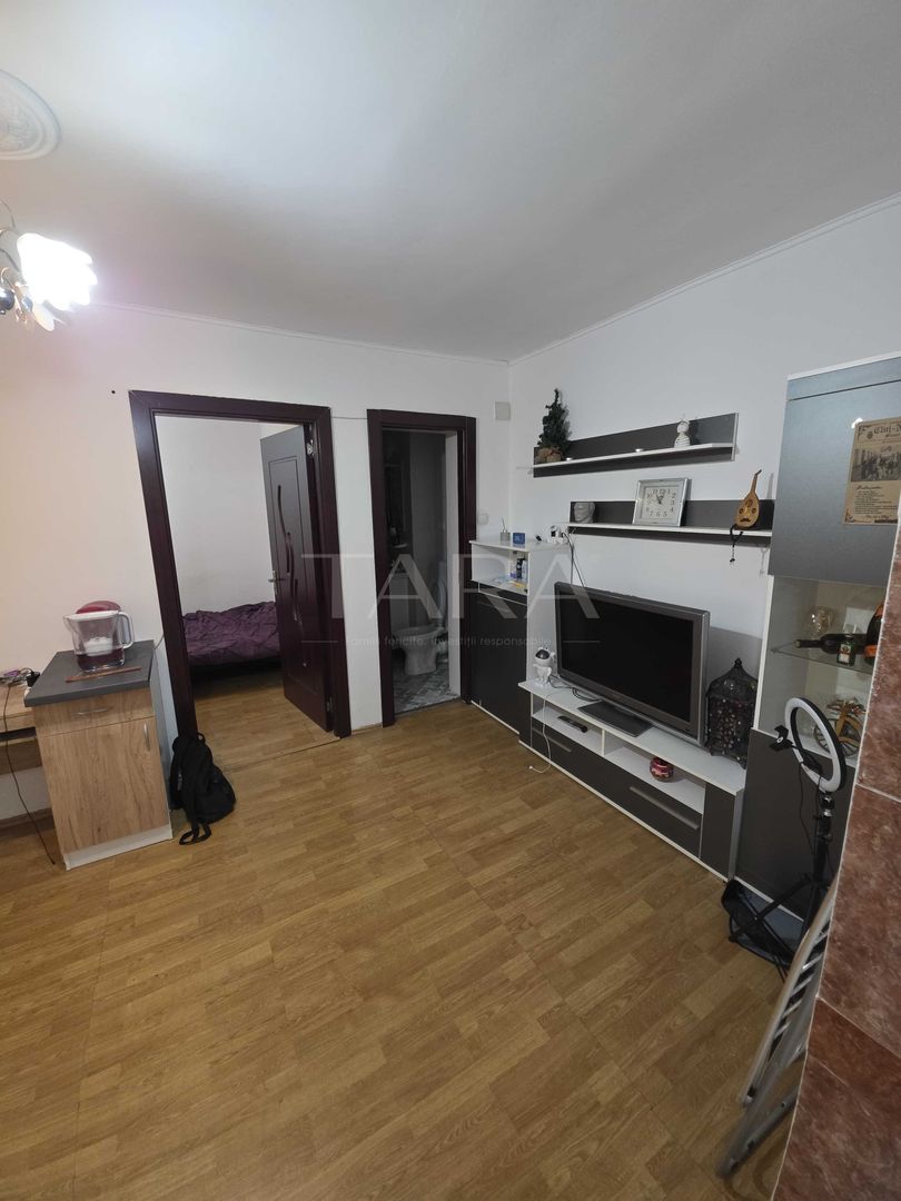Apartament cu 2 camere, zona Piața Flora, bloc izolat termic. - Poză 2