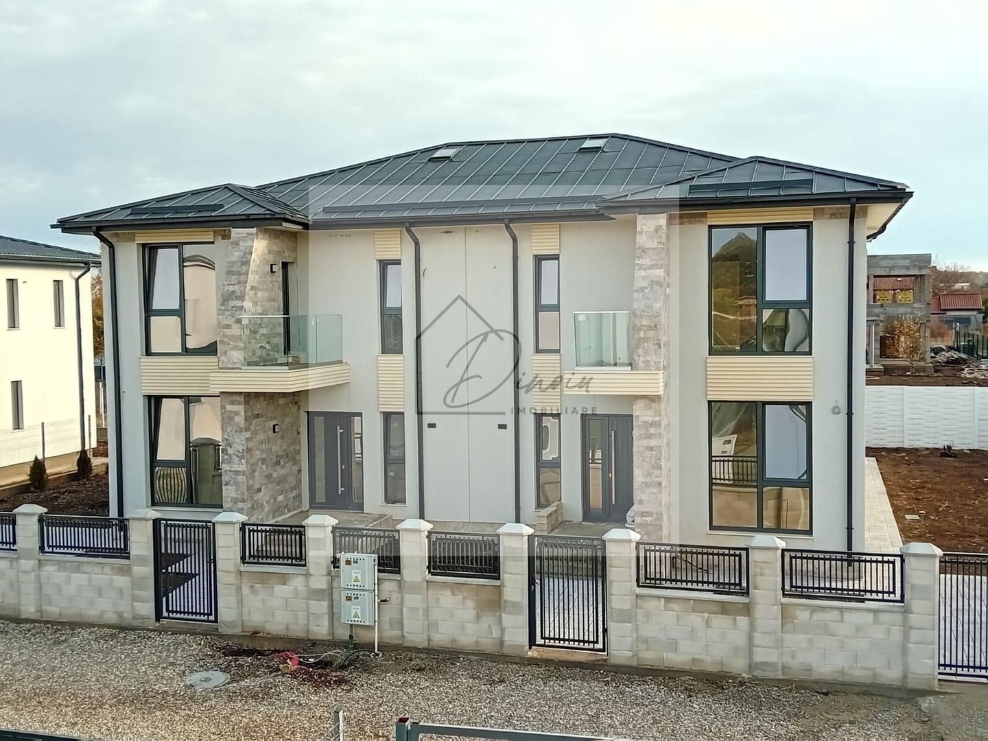 Vila noua din duplex Corbeanca  Hornbach DN1 - Poză 1