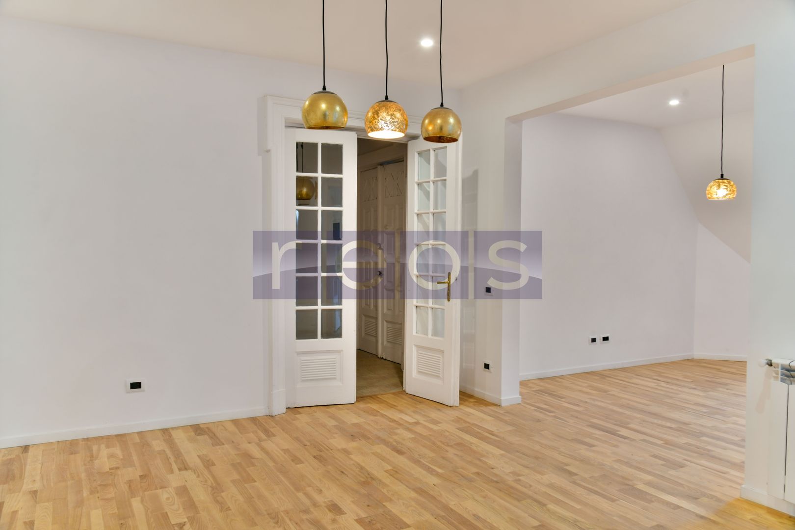 VANZARE | 4 CAMERE IN VILA | DOROBANTI - Poză 4