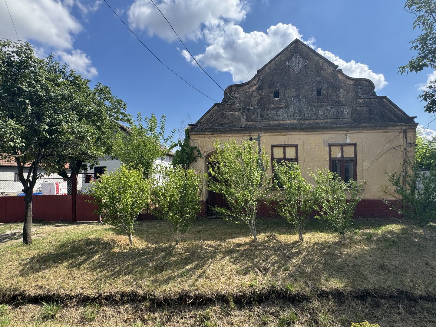 Casa Demolabila Cu Teren 1481 mp In Becicherecu Mic,Vatra Veche,Asfalt,Fs 15m - Poză 1
