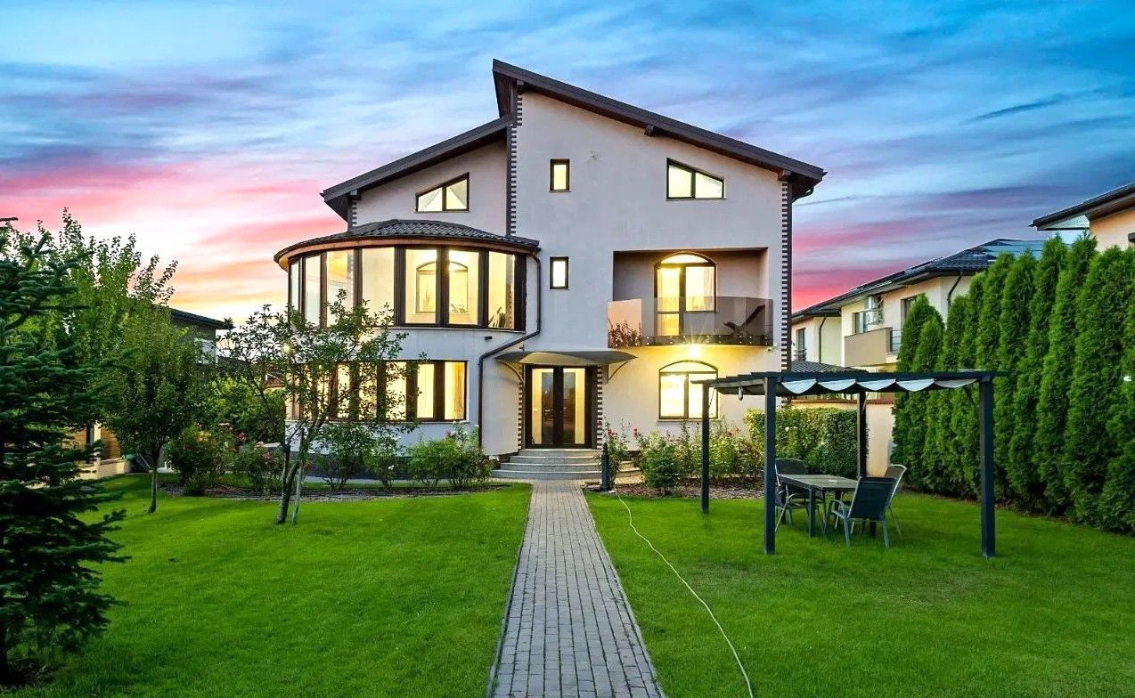 Vila cu 6 camere | Teren generos | Otopeni - Poză 2