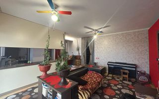 Vanzare apartament 3 camere, parcare, zona Spitalul de Recuperare - Poză 1